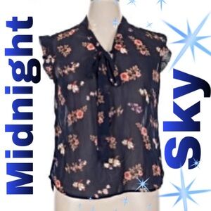 2/$15!! Bow Flutter sleeve vintage style top